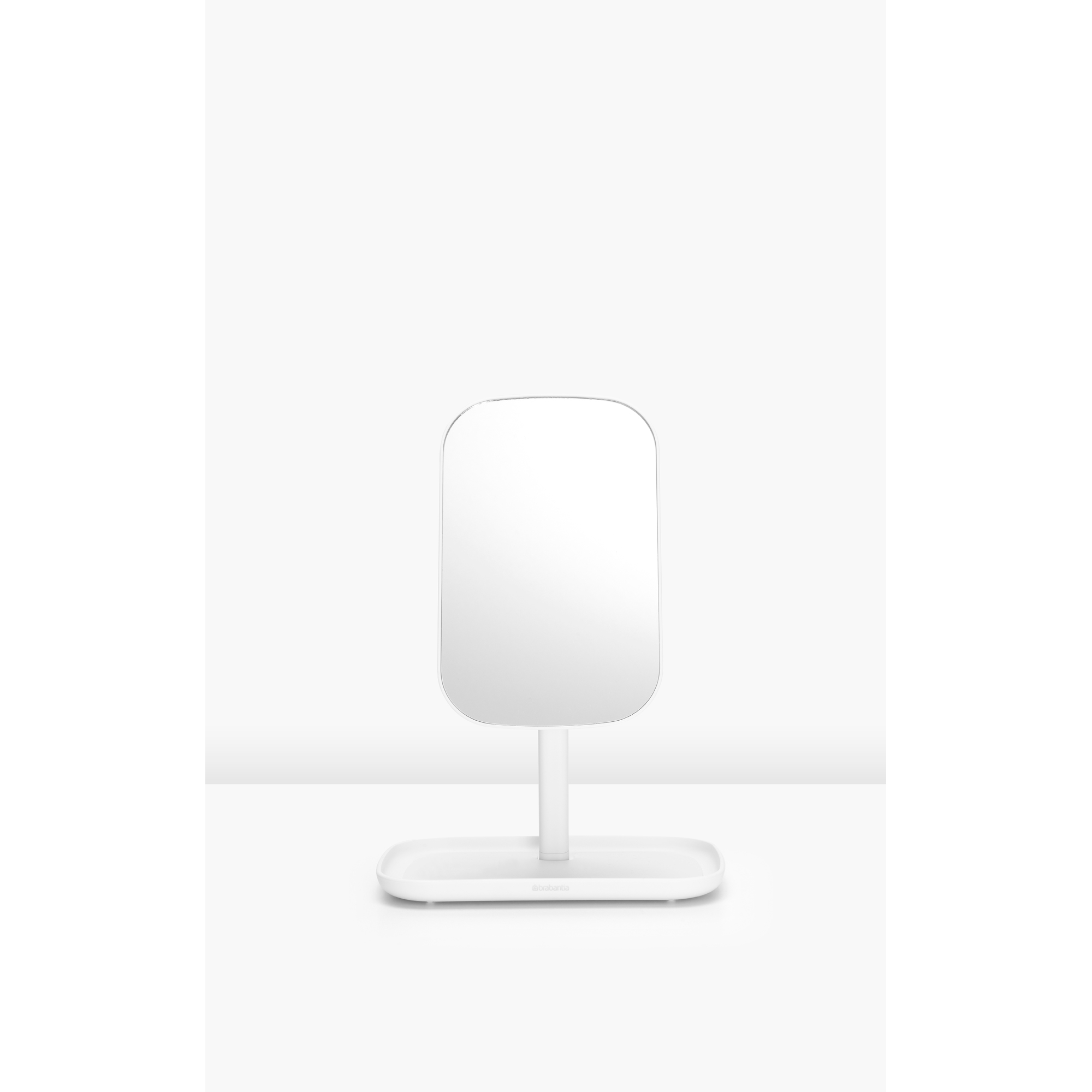 https://admins.leno.lv/storage/media/14580/renew_mirror_with_storage_tray_-_white_-_8710755280726_brabantia_300dpi_2000x2000px_9_nr-22020.jpg