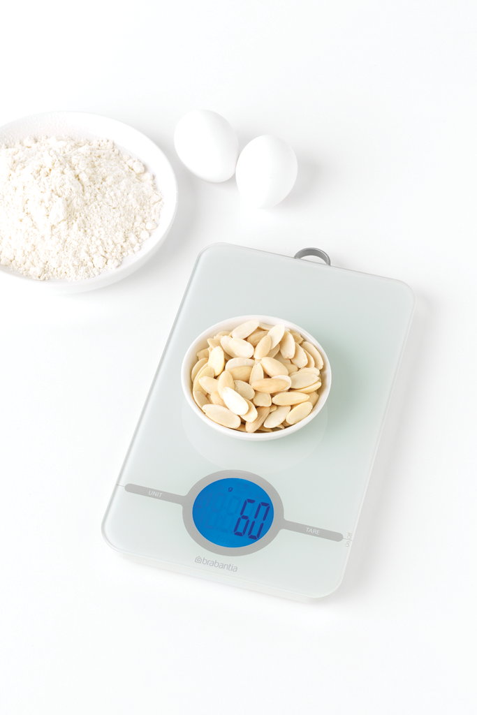 https://admins.leno.lv/storage/media/14991/digital_kitchen_scales,_tasty-_-_light_grey_-_8710755122668_brabantia_72dpi_683x1024px_x_nr-15692.png