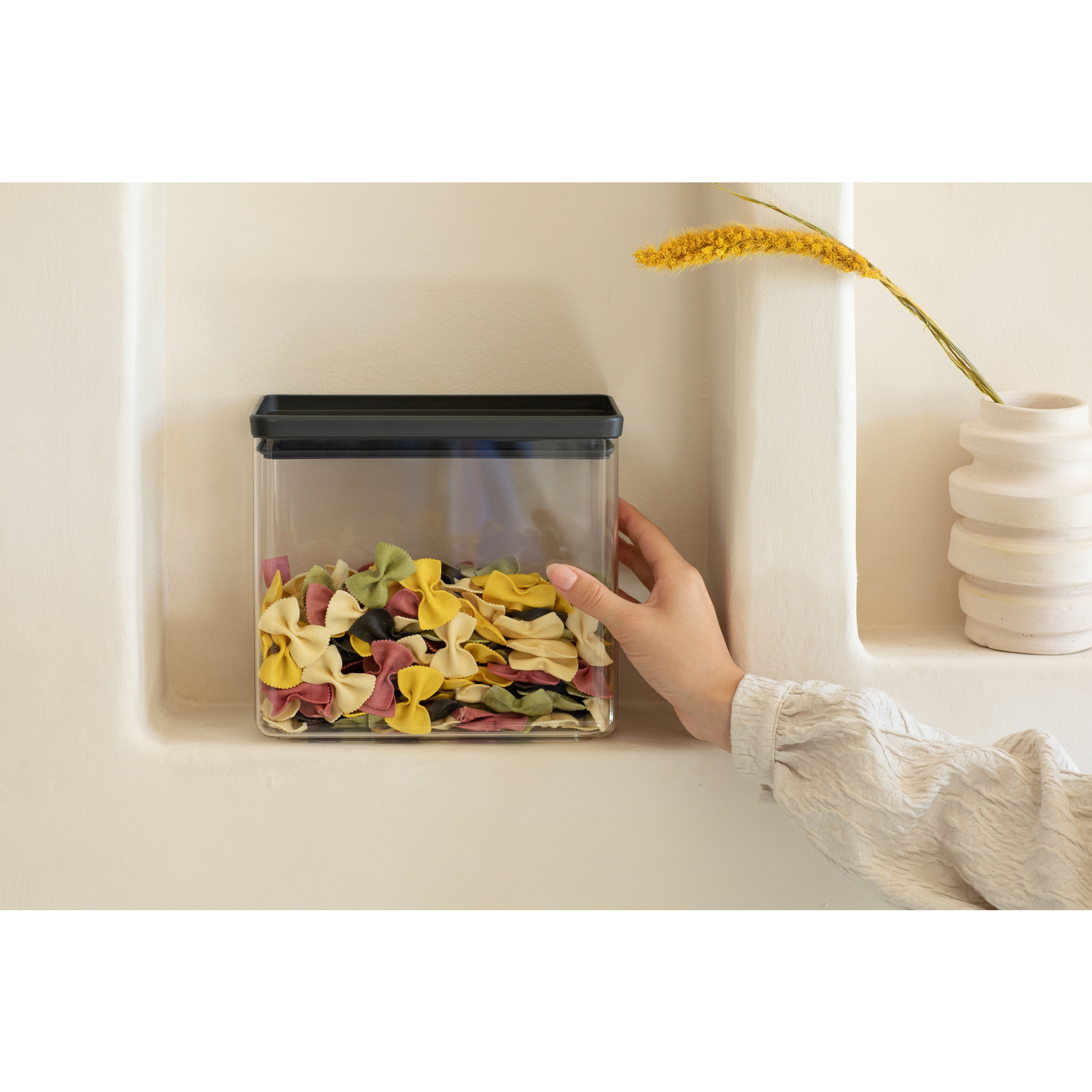 https://admins.leno.lv/storage/media/15052/tasty-_stackable_canister,_3.5l_-_dark_grey_-_8710755229961_brabantia_96dpi_2000x2000px_9_nr-34972.jpg
