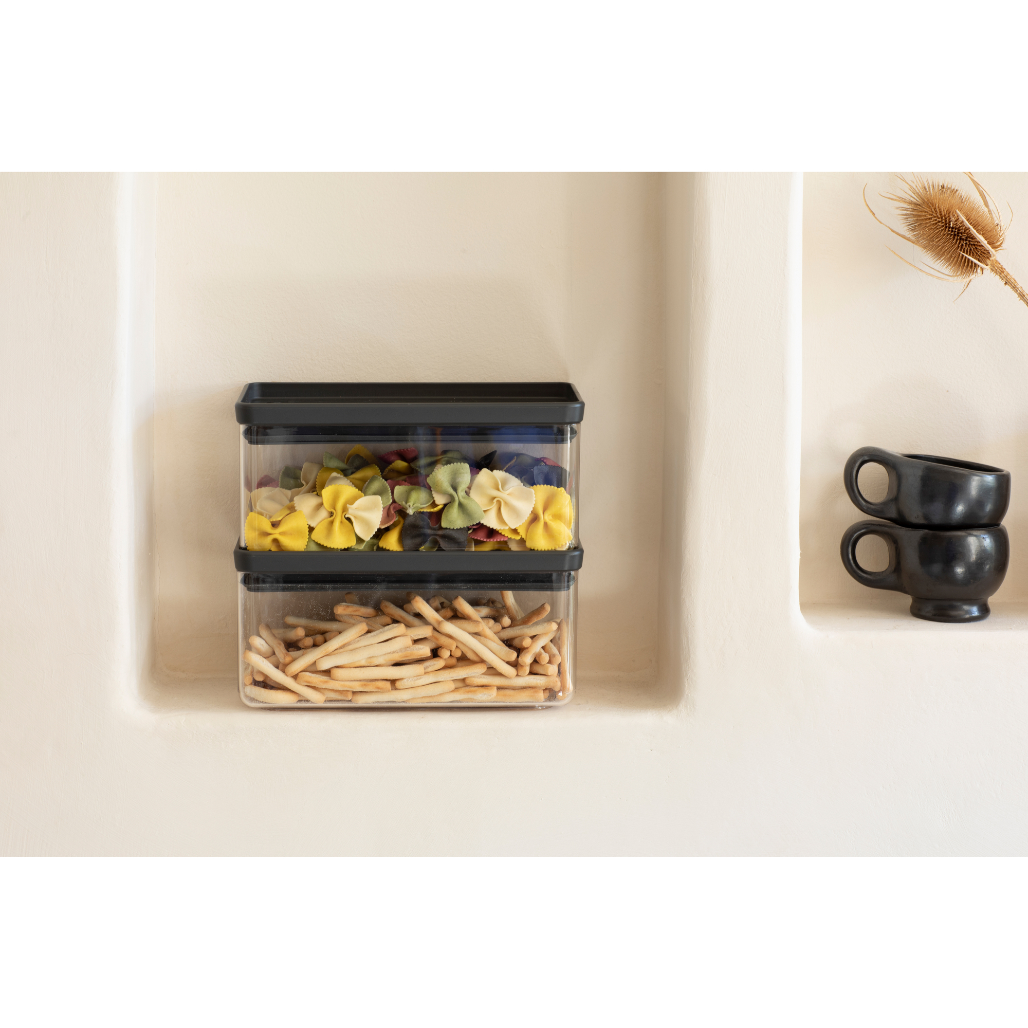 https://admins.leno.lv/storage/media/15061/tasty-_stackable_canister,_1.5l_-_dark_grey_-_8710755229923_brabantia_96dpi_2000x2000px_9_nr-34955.jpg