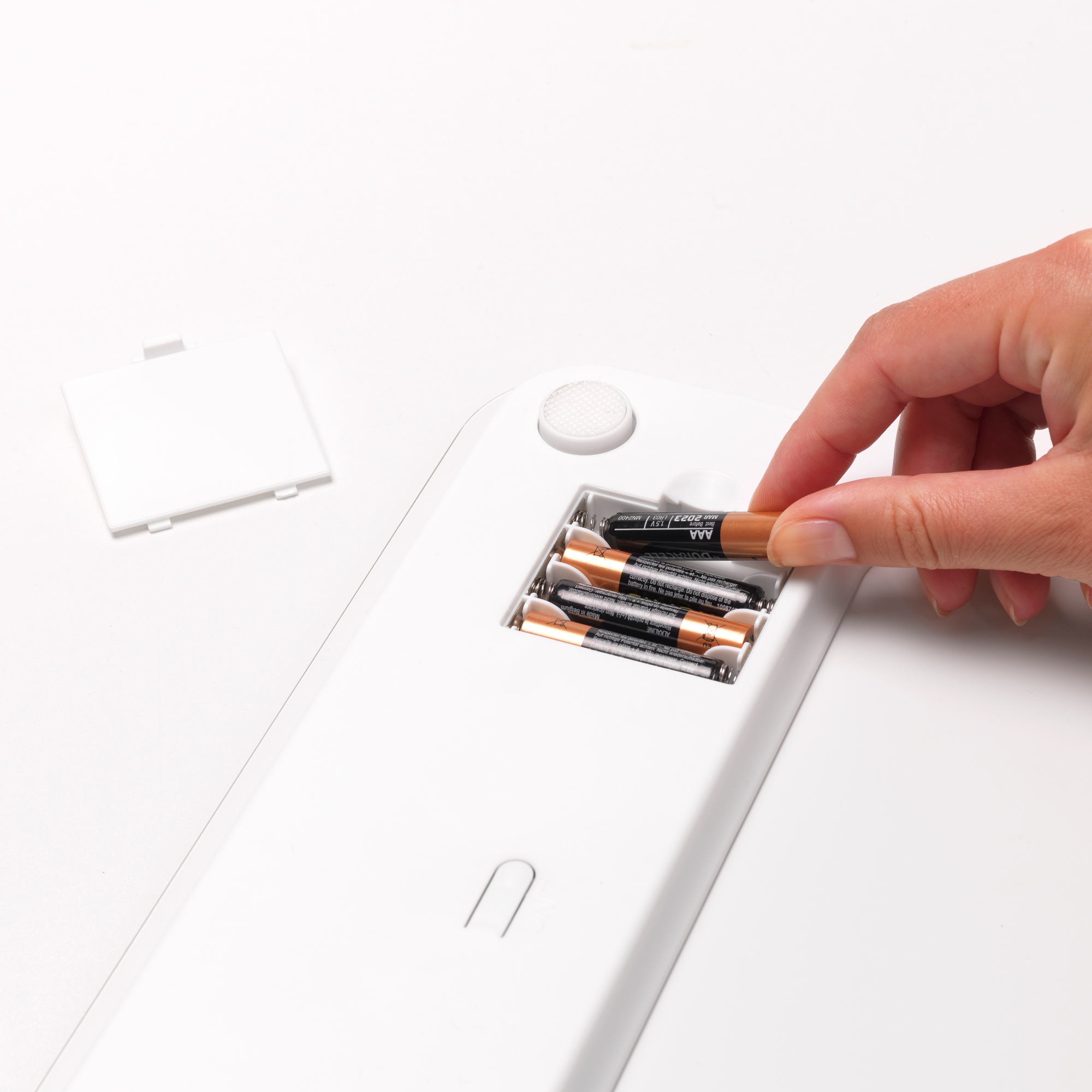https://admins.leno.lv/storage/media/15140/renew_digital_bathroom_scales_-_white_-_8710755280146_brabantia_300dpi_2000x2000px_9_nr-20013.jpg