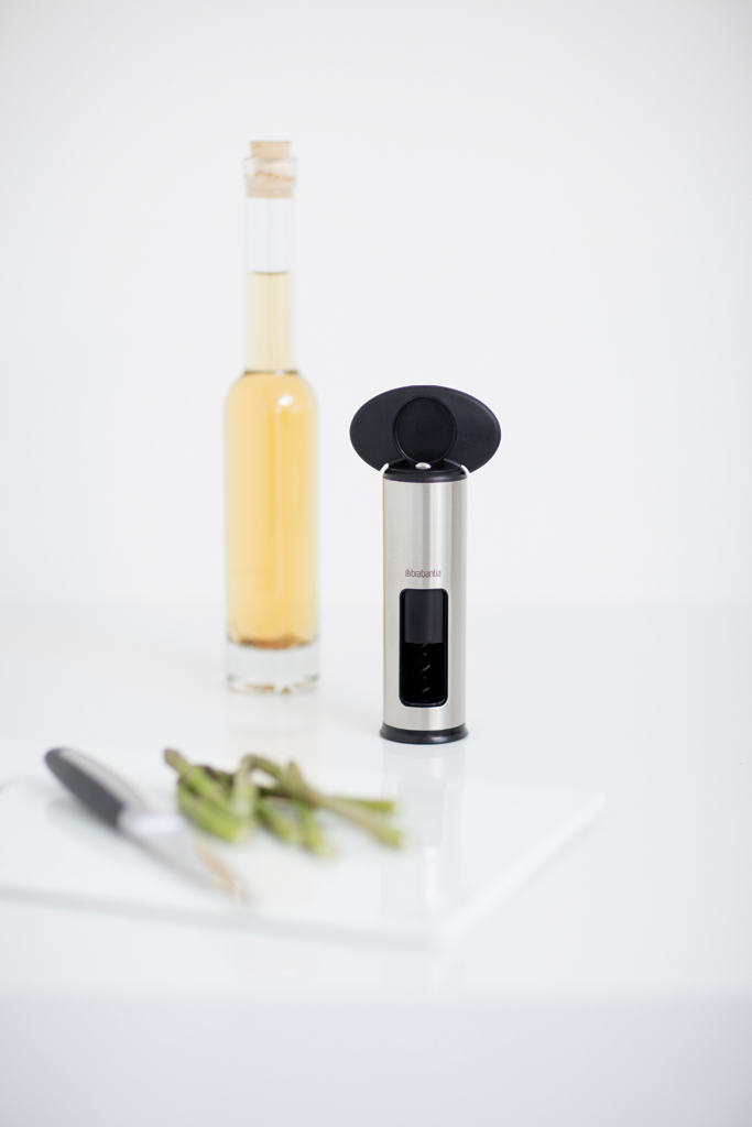 https://admins.leno.lv/storage/media/3818/corkscrew,_classic_-_matt_steel_-_8710755369360_brabantia_72dpi_683x1024px_x_nr-3121.png