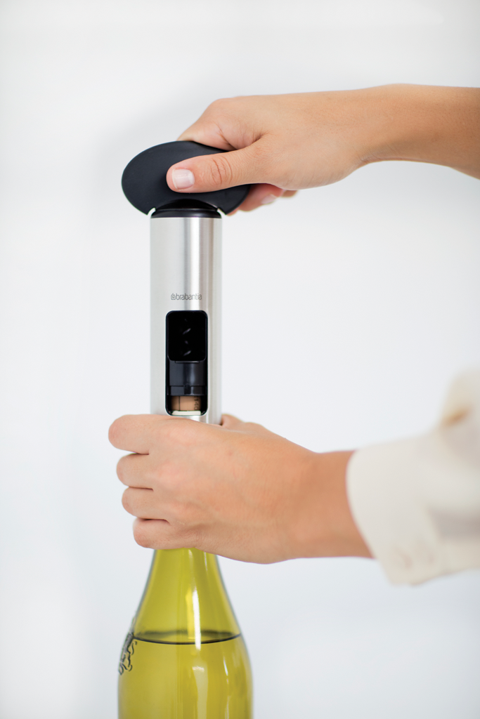 https://admins.leno.lv/storage/media/3819/corkscrew,_classic_-_matt_steel_-_8710755369360_brabantia_72dpi_683x1024px_x_nr-3122.png