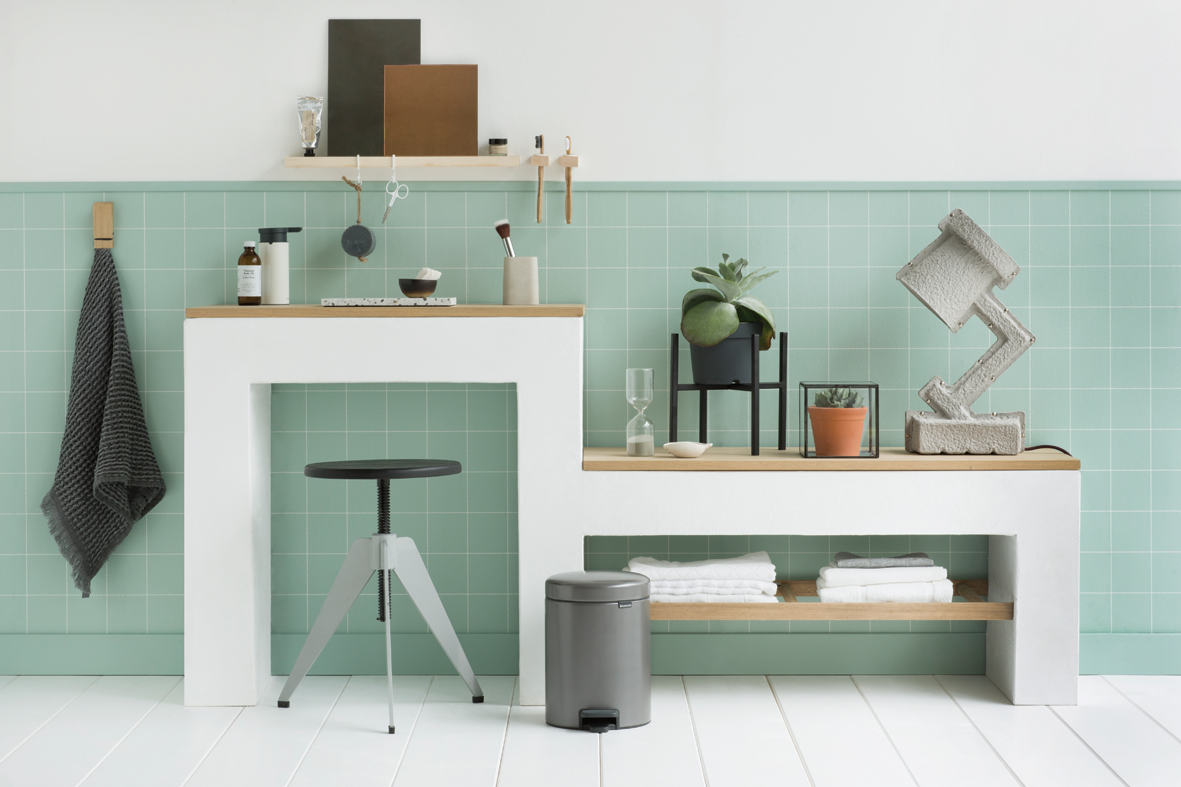 https://admins.leno.lv/storage/media/4136/pedal_bin_newicon,_5l_-_platinum_-_8710755112683_brabantia_300dpi_1181x787px_x_nr-7799.png