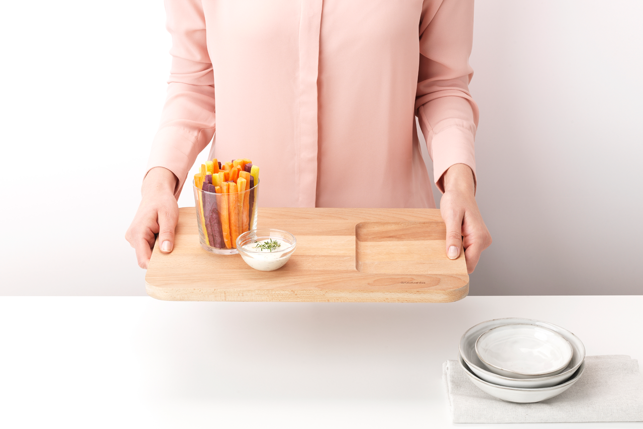 https://admins.leno.lv/storage/media/4446/wooden_chopping_board_for_vegetables_-_profile_-_8710755260742_brabantia_96dpi_1280x853px_x_nr-19824.png