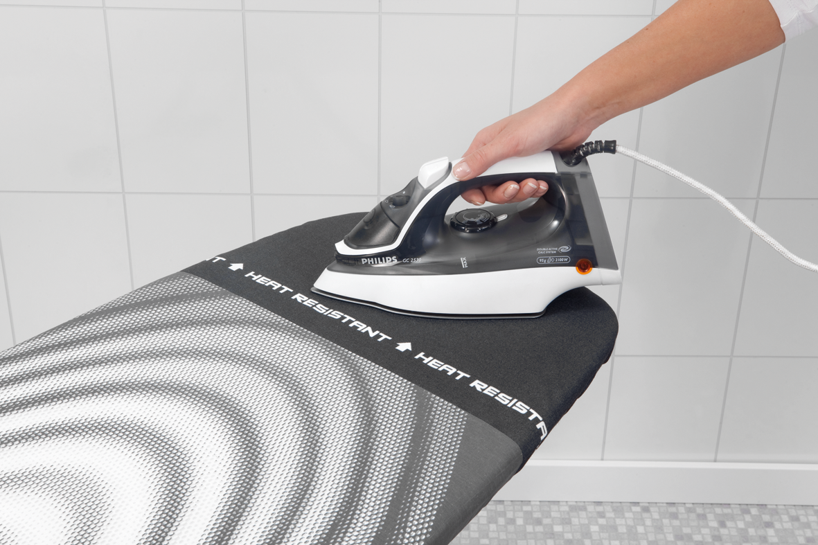 https://admins.leno.lv/storage/media/4495/ironing_board_d,_135x45cm,_hrpz_-_titan_oval_-_8710755345647_brabantia_300dpi_1181x787px_x_nr-3774.png